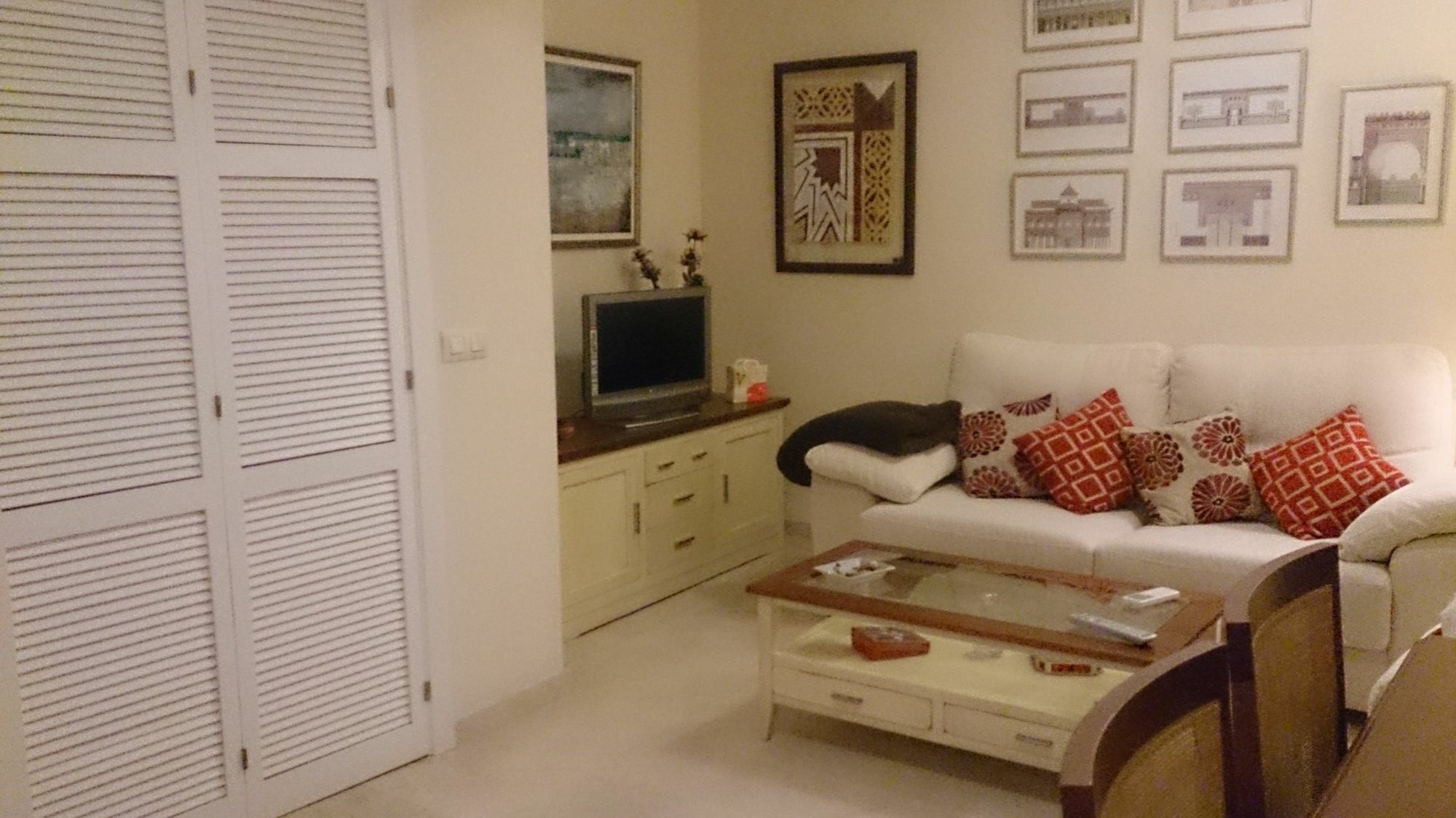 Apartamento Karivu Sauceda Seville Exterior photo